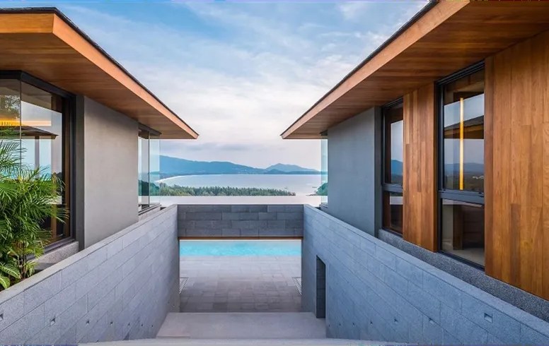 Avadina Hills exterior and sea view