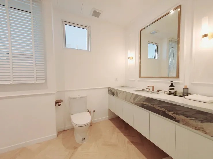 Layan Gardens bathroom vanity