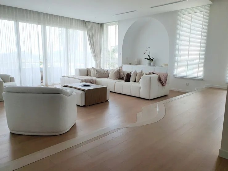 Layan Gardens living room